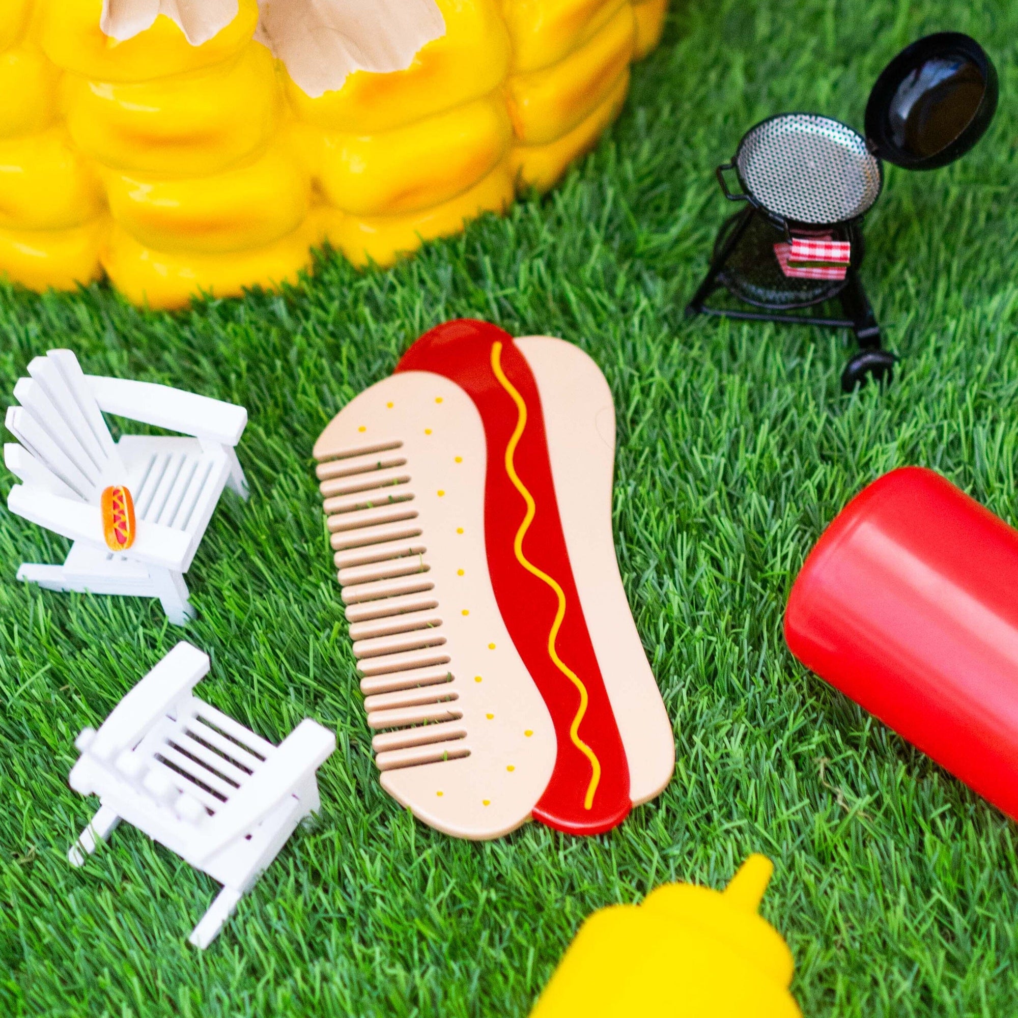 Hot Dog Comb Accessories Jenny Lemons