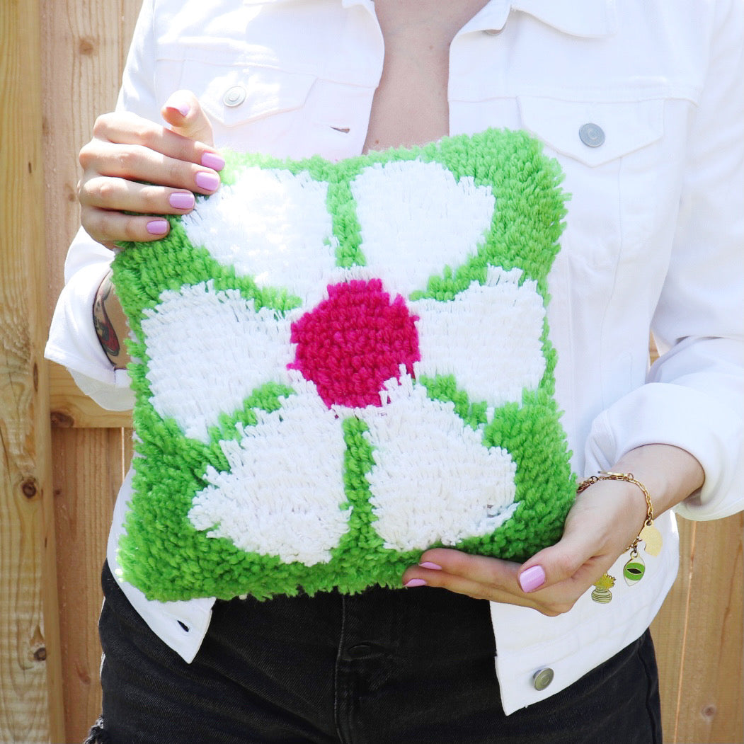 How to Sew a Latch Hook Pillow Tutorial - No Sewing Machine