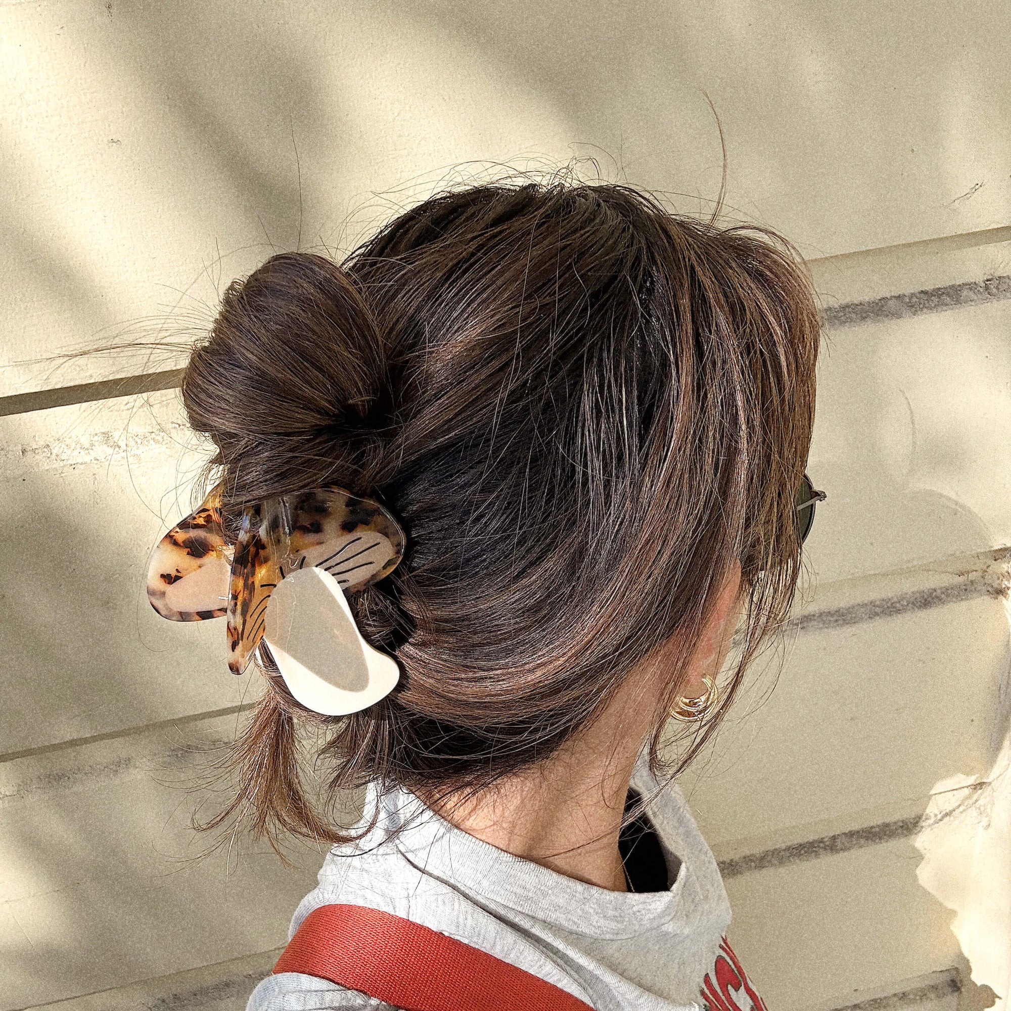 Midi Shiitake Hair Claw Clip