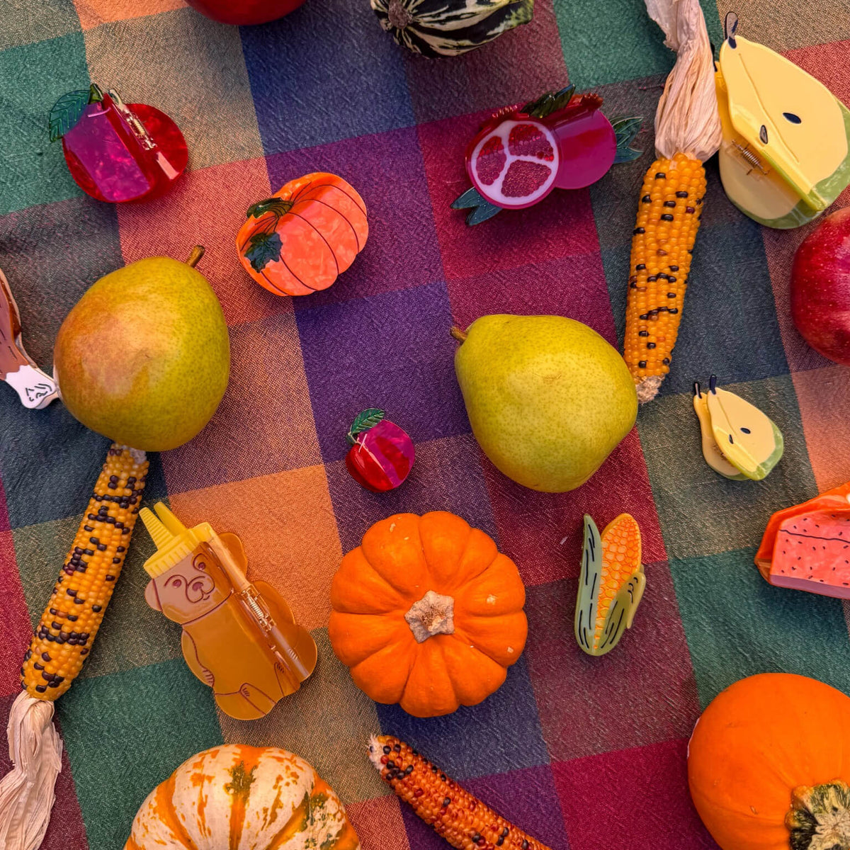 Midi Pumpkin Hair Claw Clip