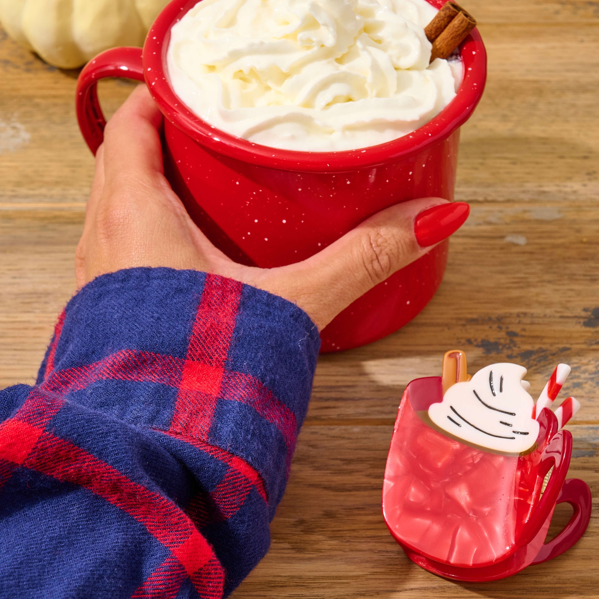 Midi Hot Cocoa Hair Claw Clip